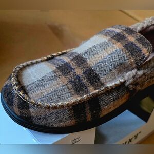 Isotoner Men's Brown Plaid Loafersisotoner